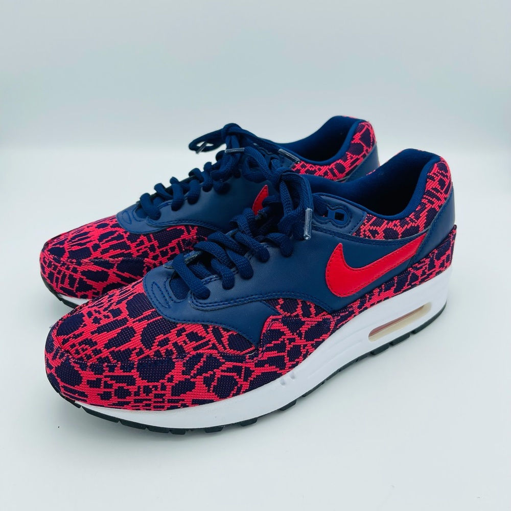 Women’s Nike Air Max 1 Loyal University Shoes Sz 8.5